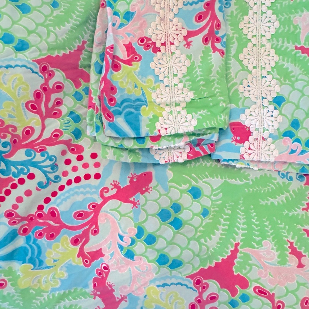 Lilly Pulitzer Queen duvet with two shams